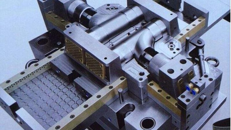 精准选型，注塑模具的“灵魂工程”**