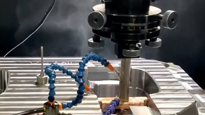 模具加工定制：五大关键要素，助您精准选择