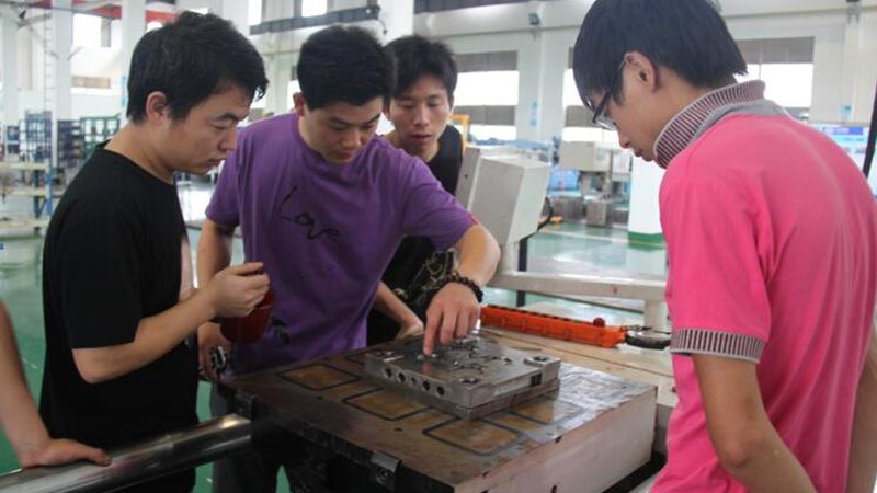 北京电子冲压模具加工厂的工艺解析与优势**
