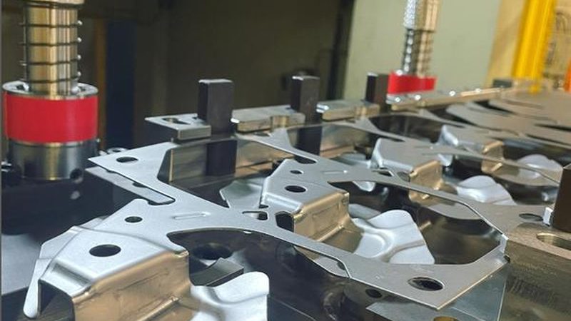 不锈钢冲压模具定制，关键在于工艺与材料**